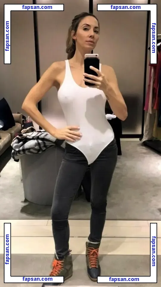 Whitney Cummings голая фото #0578 с Онлифанс