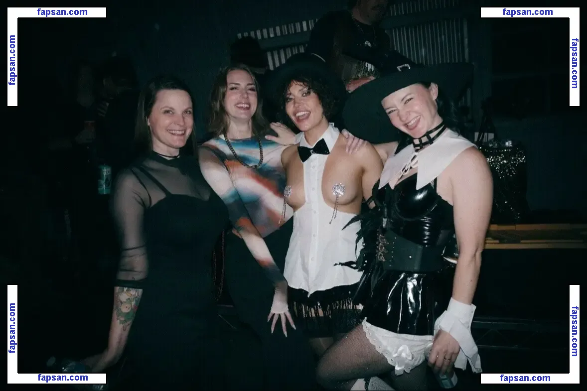 Whitney Moore голая фото #0163 с Онлифанс