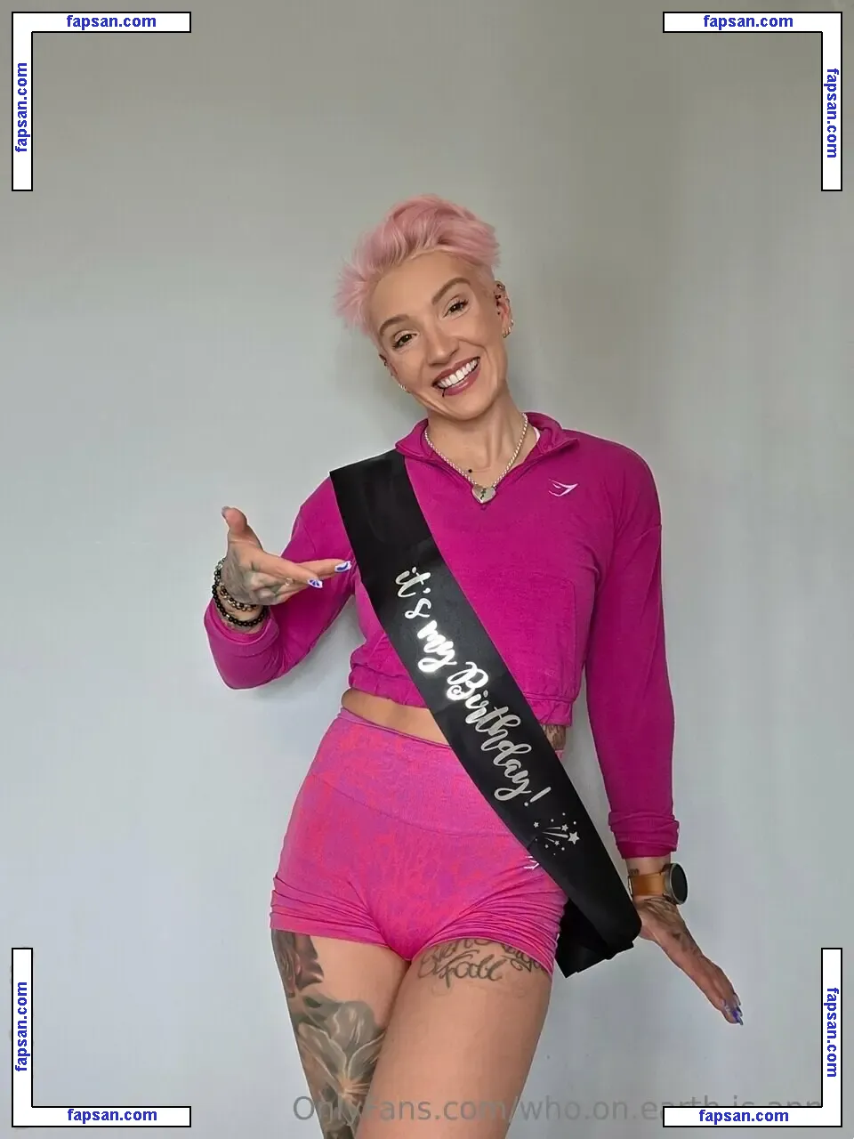 who.on.earth.is.anna nude photo #0033 from OnlyFans