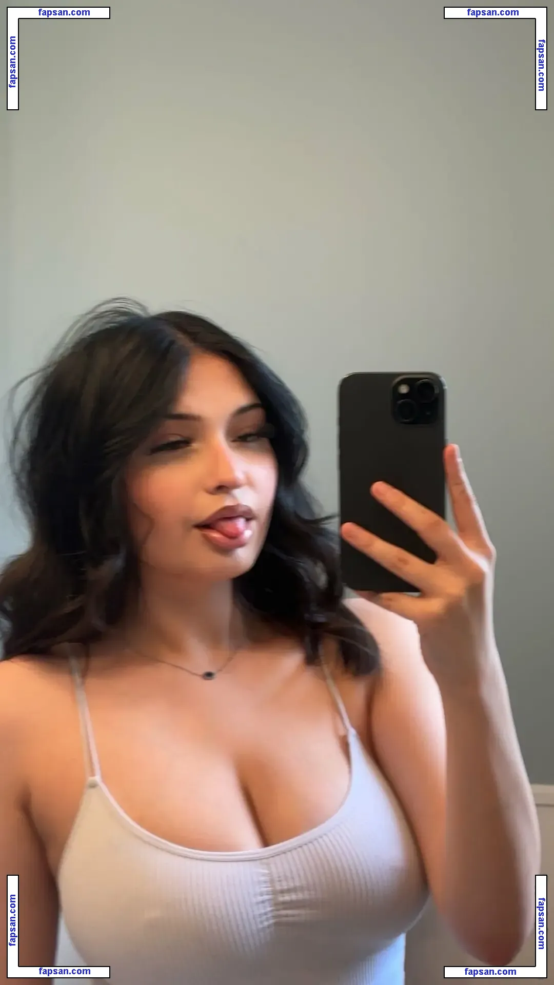 whoismiabelle голая фото #0027 с Онлифанс