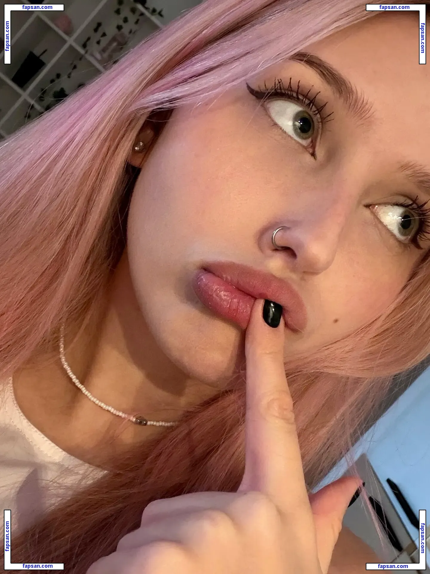 whylollycry nude photo #0103 from OnlyFans