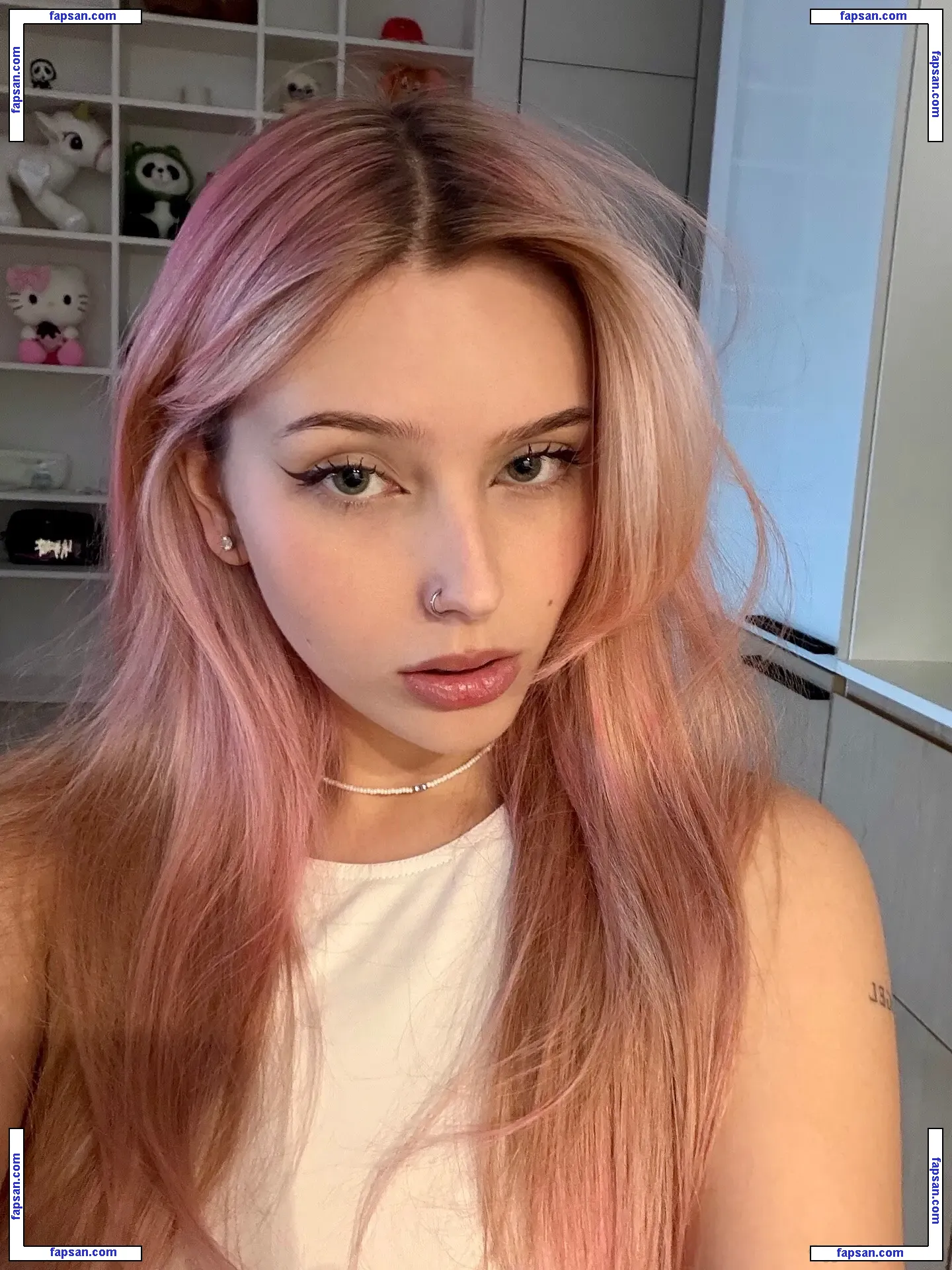 whylollycry nude photo #0104 from OnlyFans