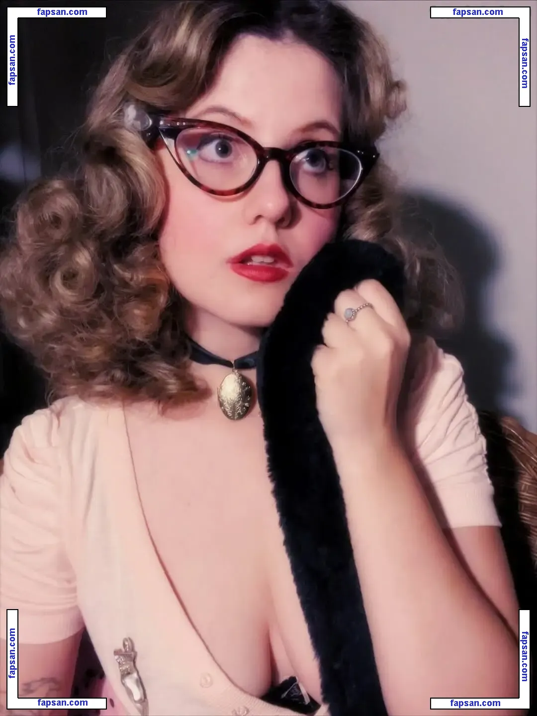 wildmarialaura голая фото #0011 с Онлифанс