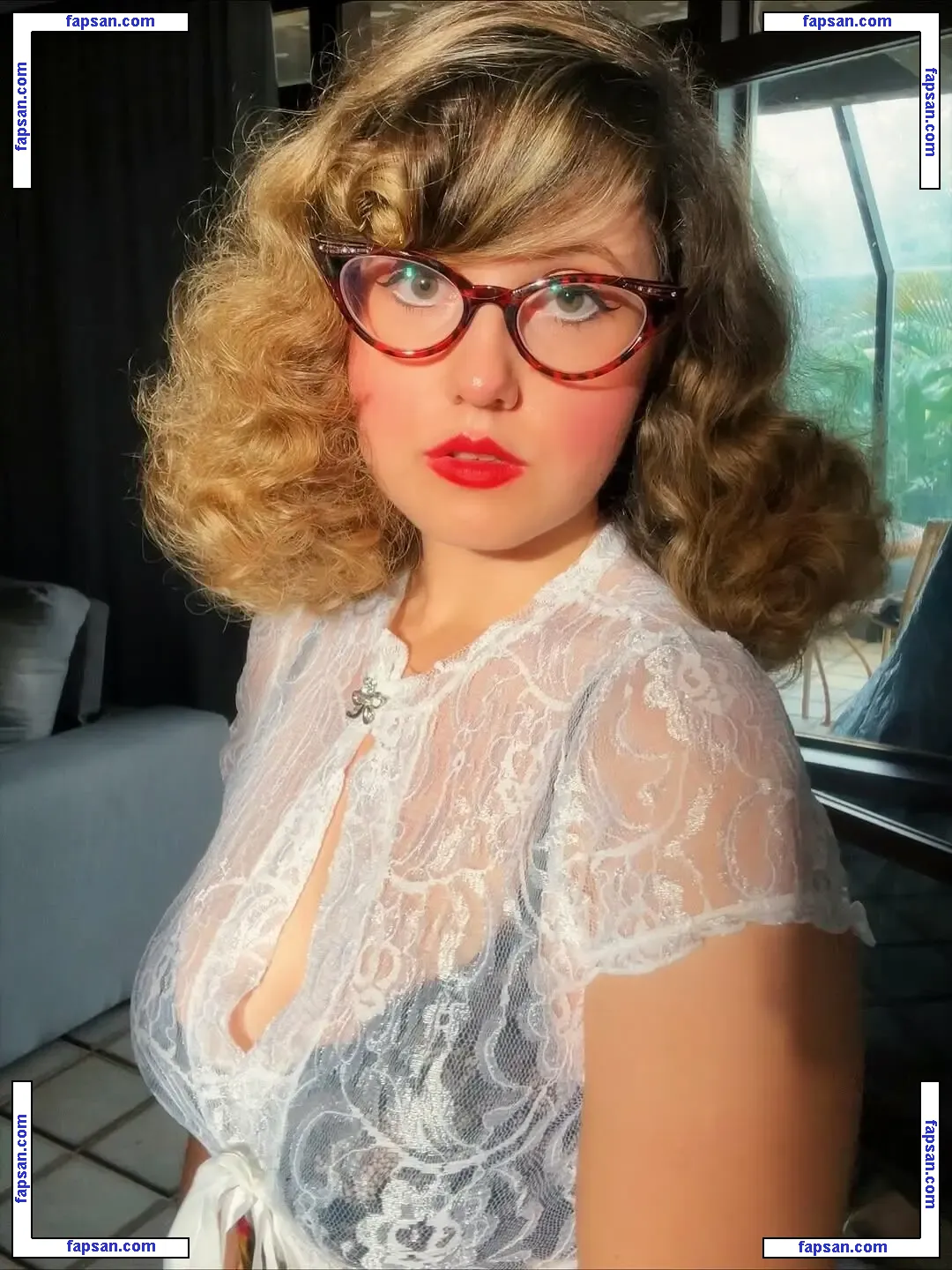 wildmarialaura голая фото #0013 с Онлифанс