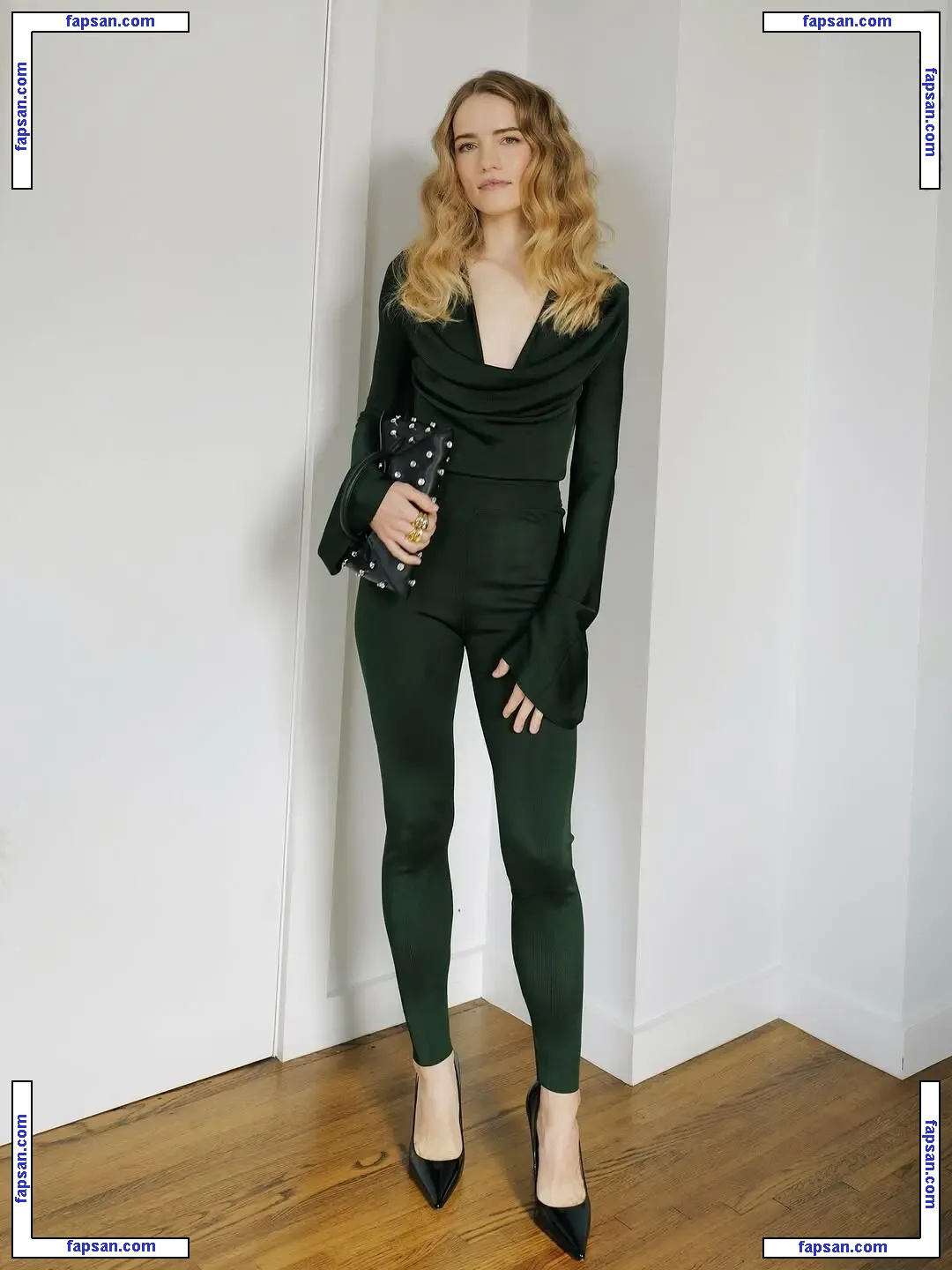 Willa Fitzgerald nude photo #0158 from OnlyFans