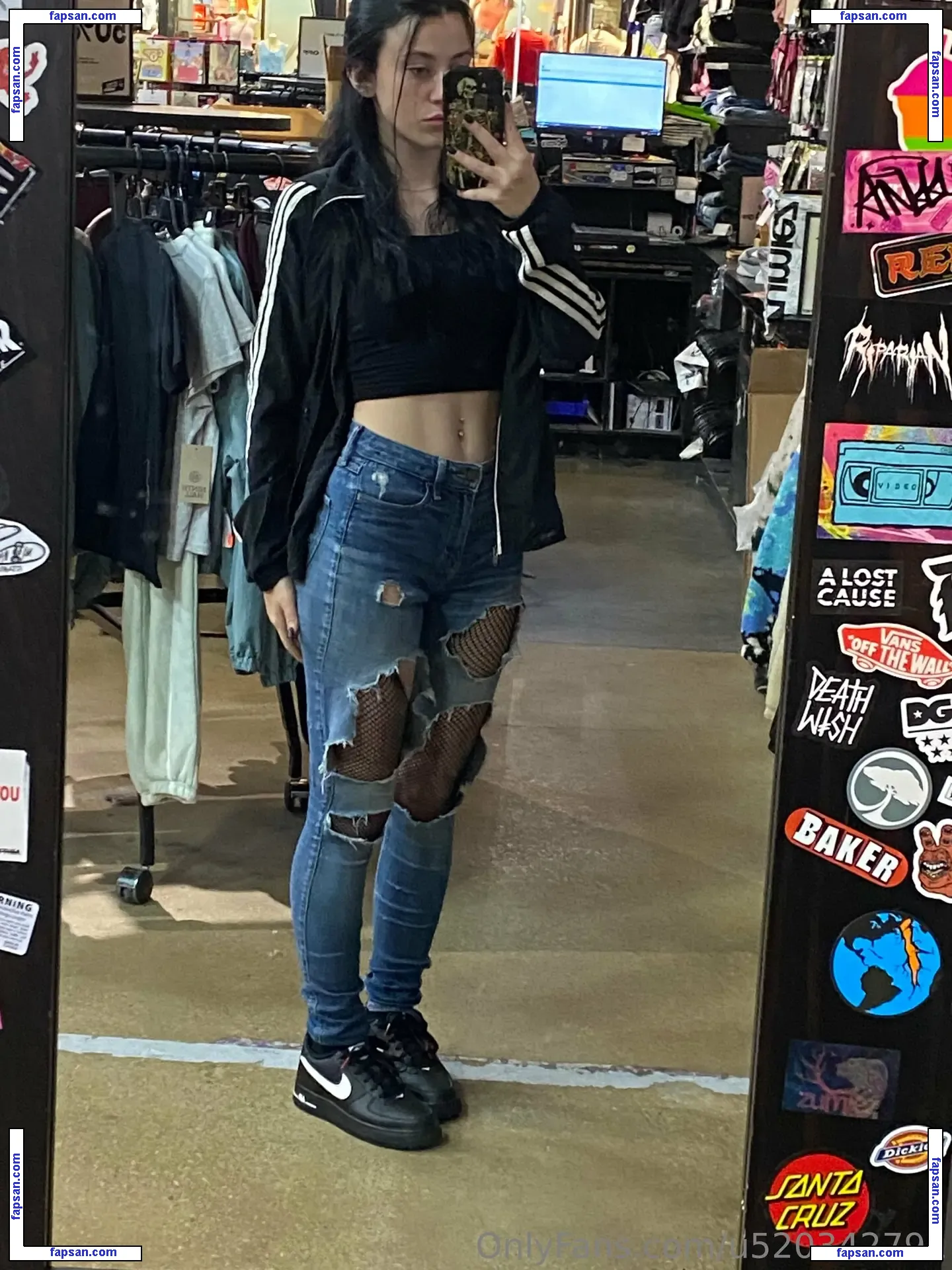 willowcooper nude photo #0016 from OnlyFans
