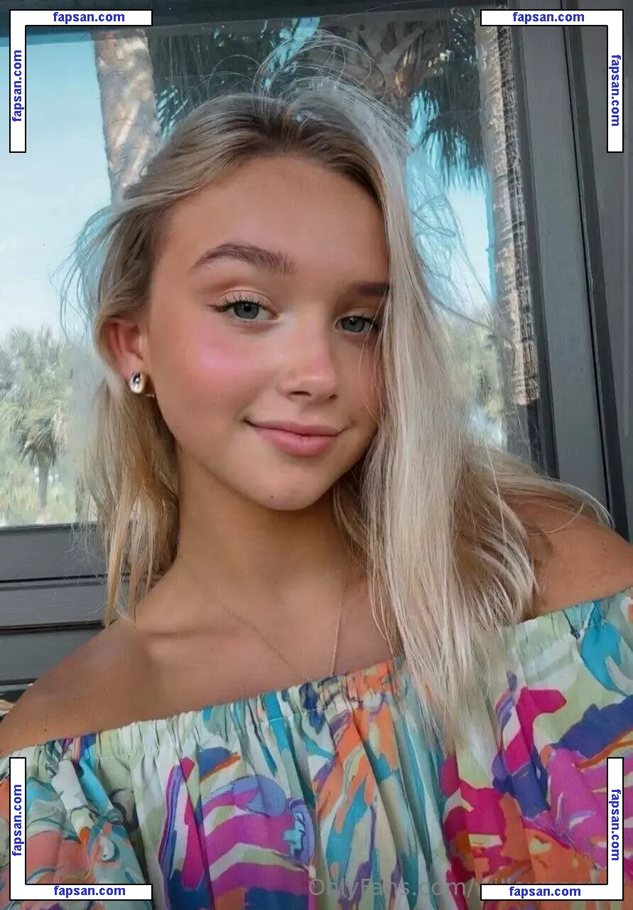 willowcooper nude photo #0024 from OnlyFans