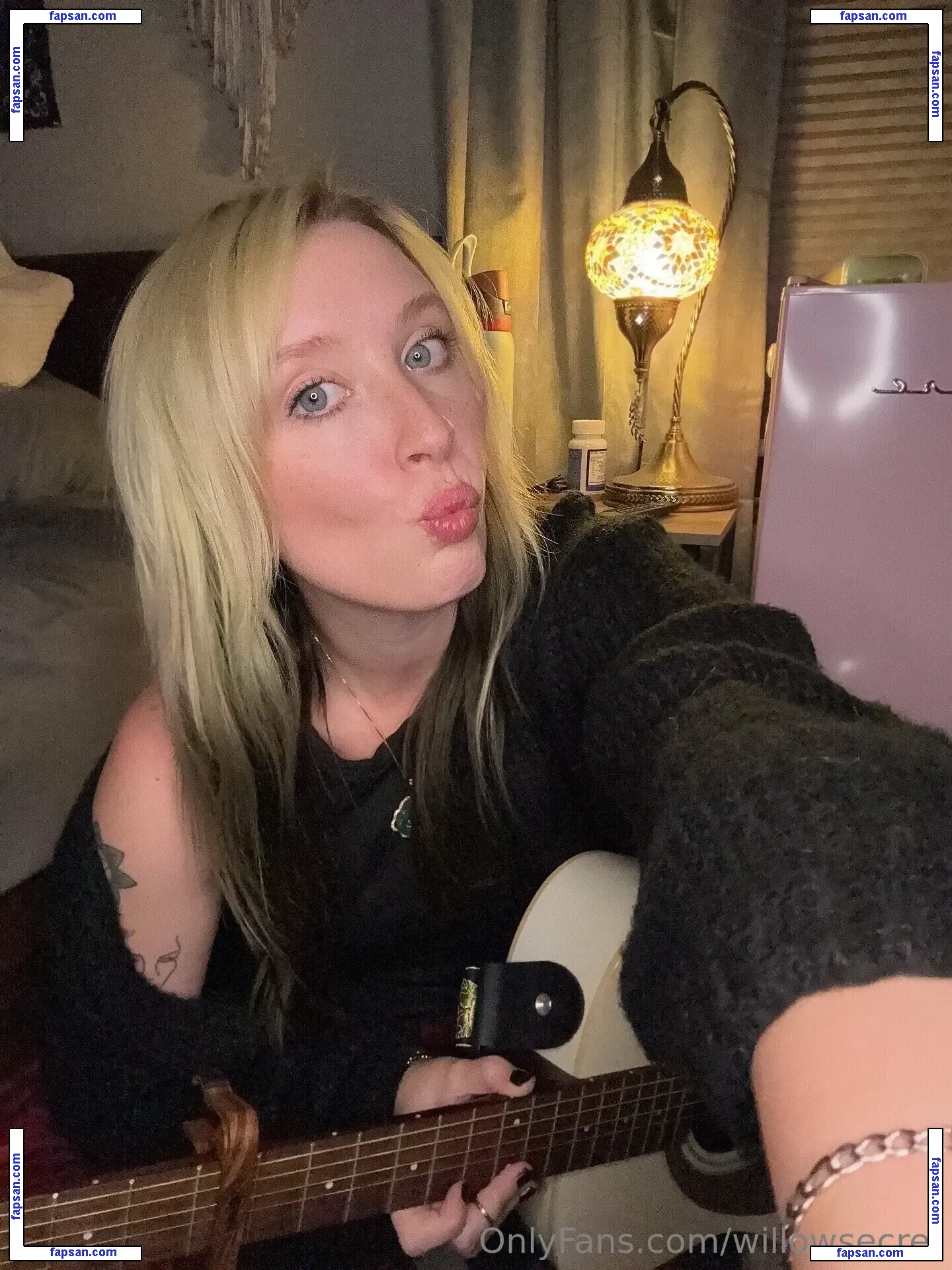 willowsecret голая фото #0010 с Онлифанс