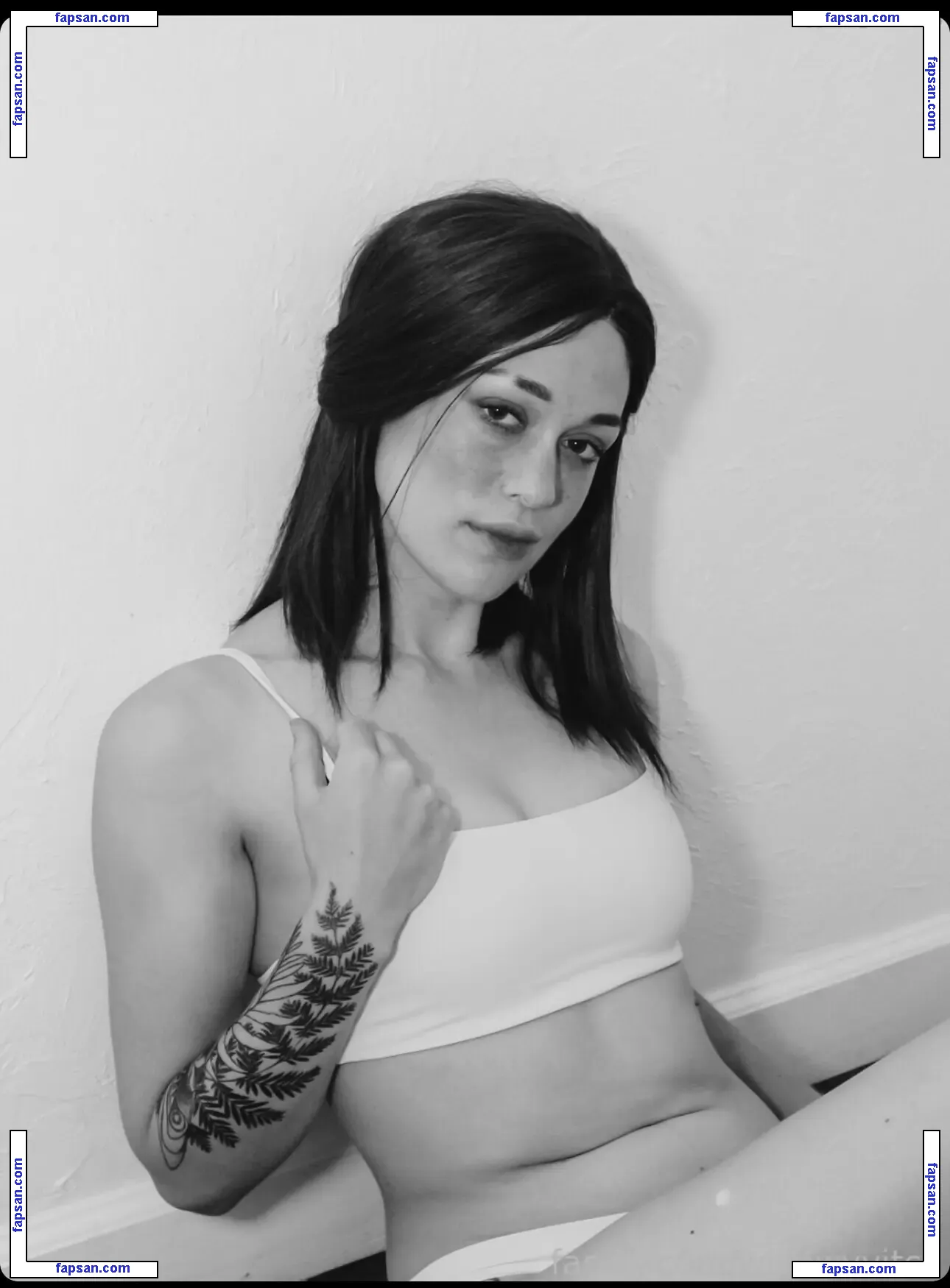 Willowvvitch Nsfwillow nude photo #0007 from OnlyFans