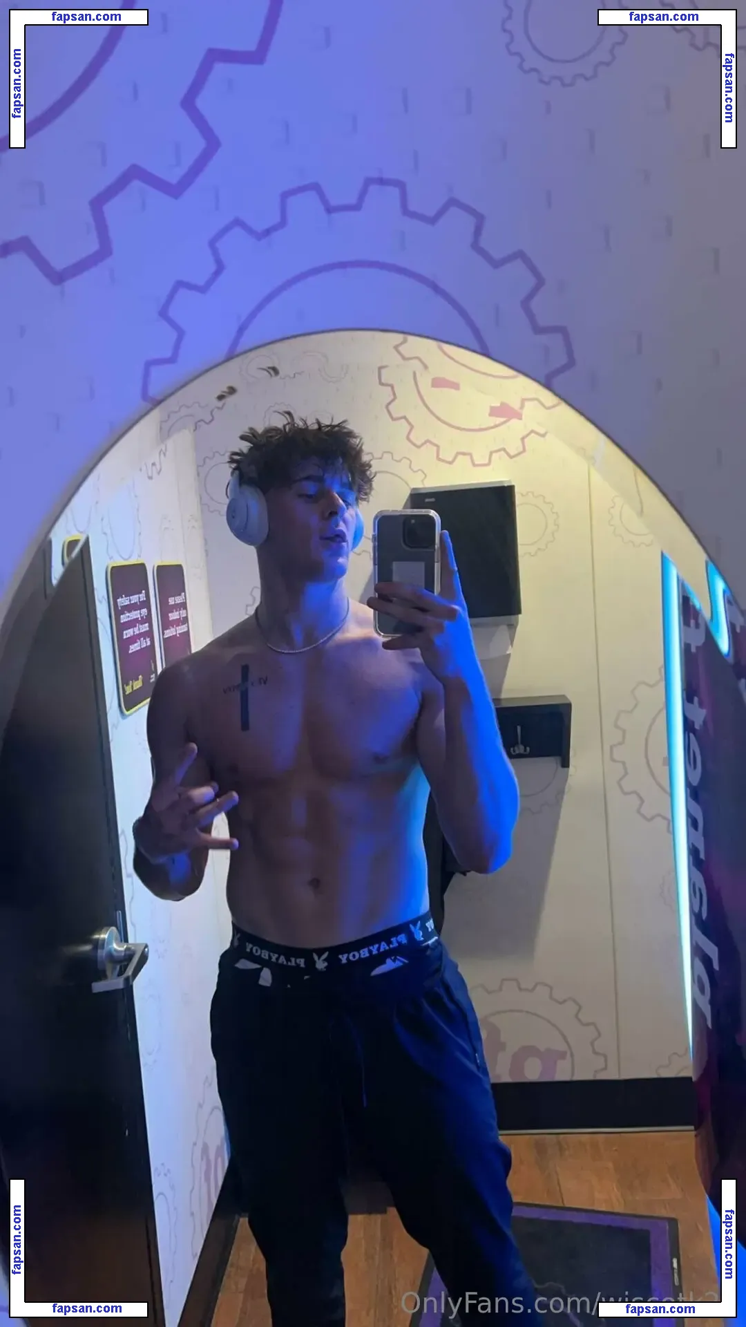 wiscotk23 nude photo #0002 from OnlyFans