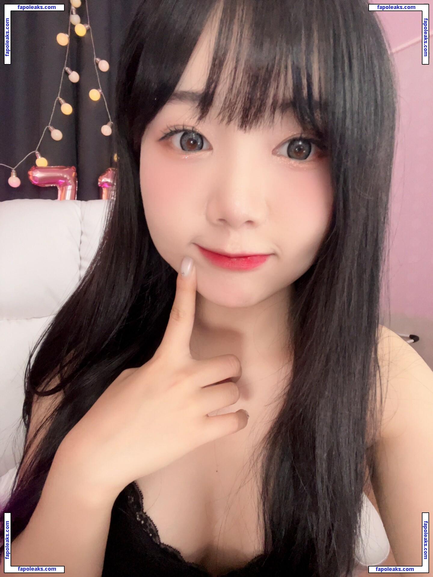 wngml774 / hkbal2 / 흑발이♥ nude photo #0043 from OnlyFans