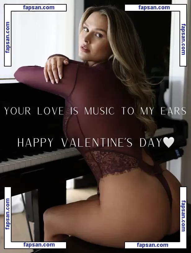 Wolanski nude photo #0003 from OnlyFans