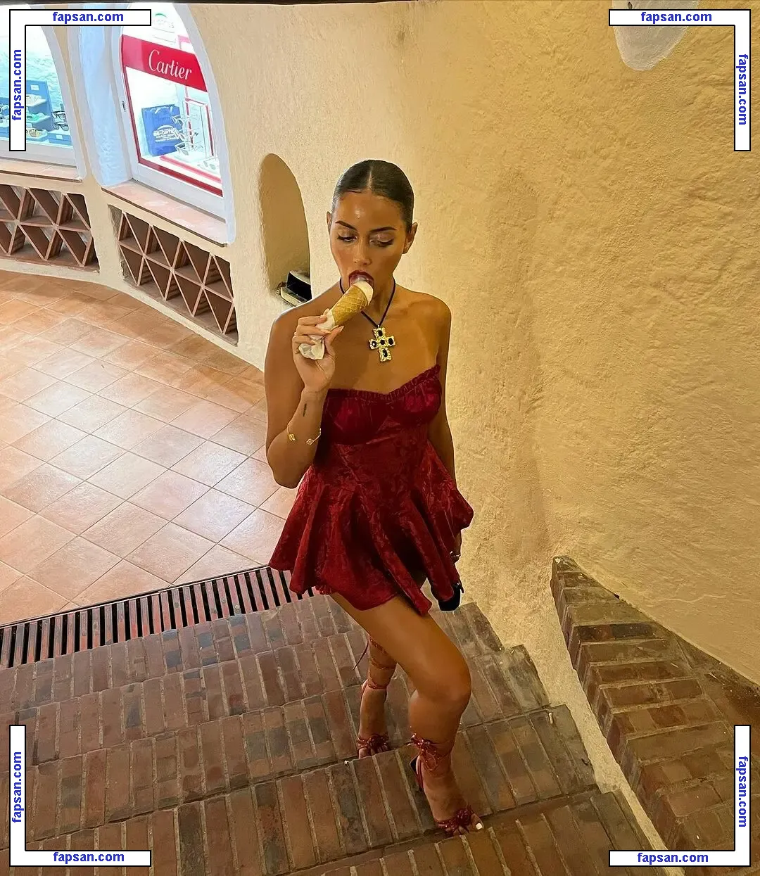 Wolfiecindy nude photo #0154 from OnlyFans