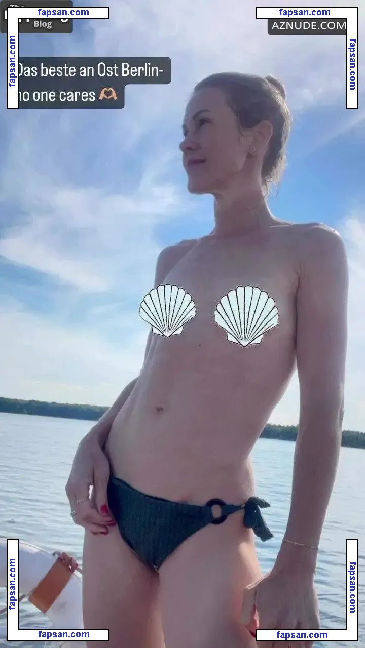 Wolke Hegenbarth nude photo #0161 from OnlyFans