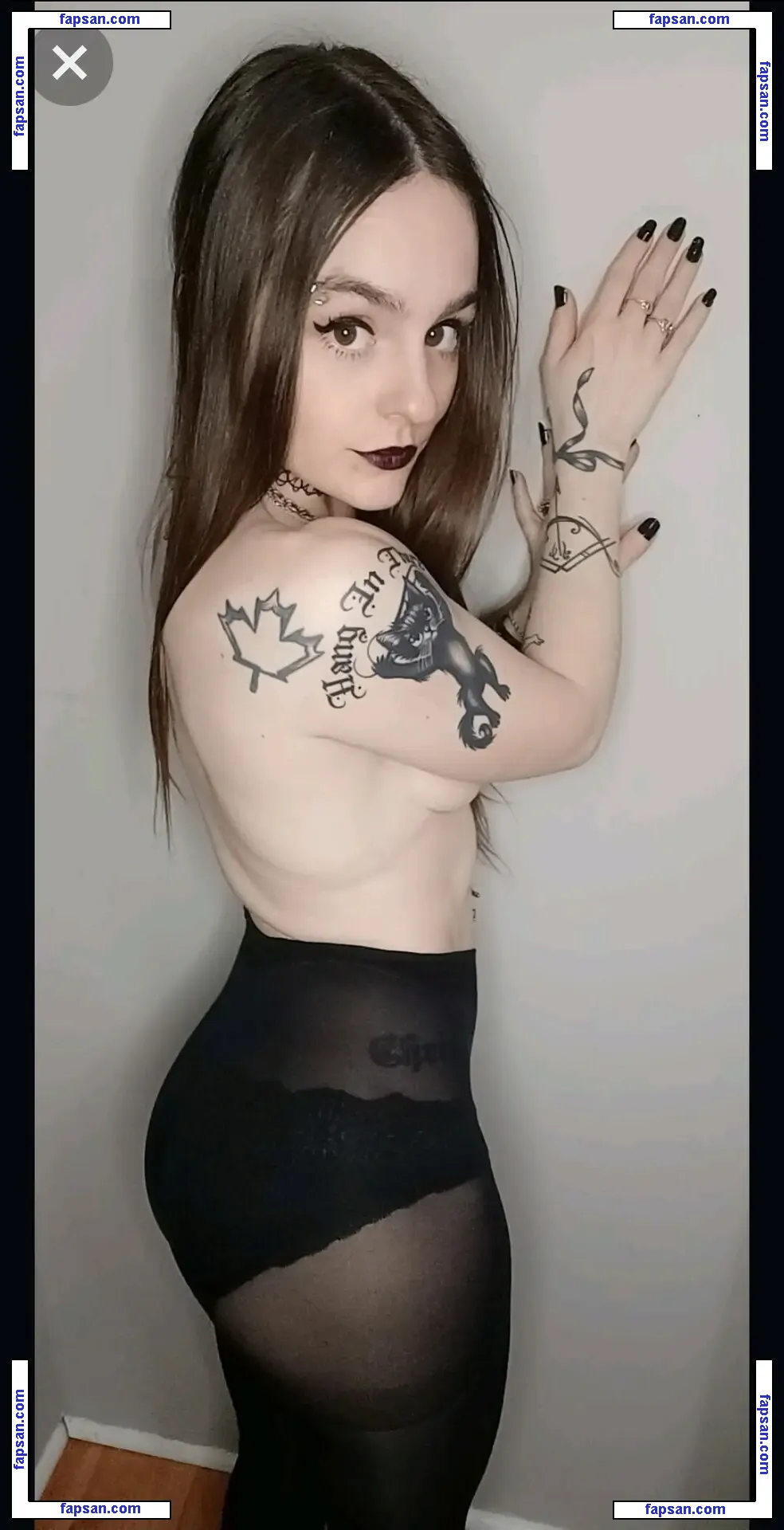 Women With Brown Eyes голая фото #0001 с Онлифанс