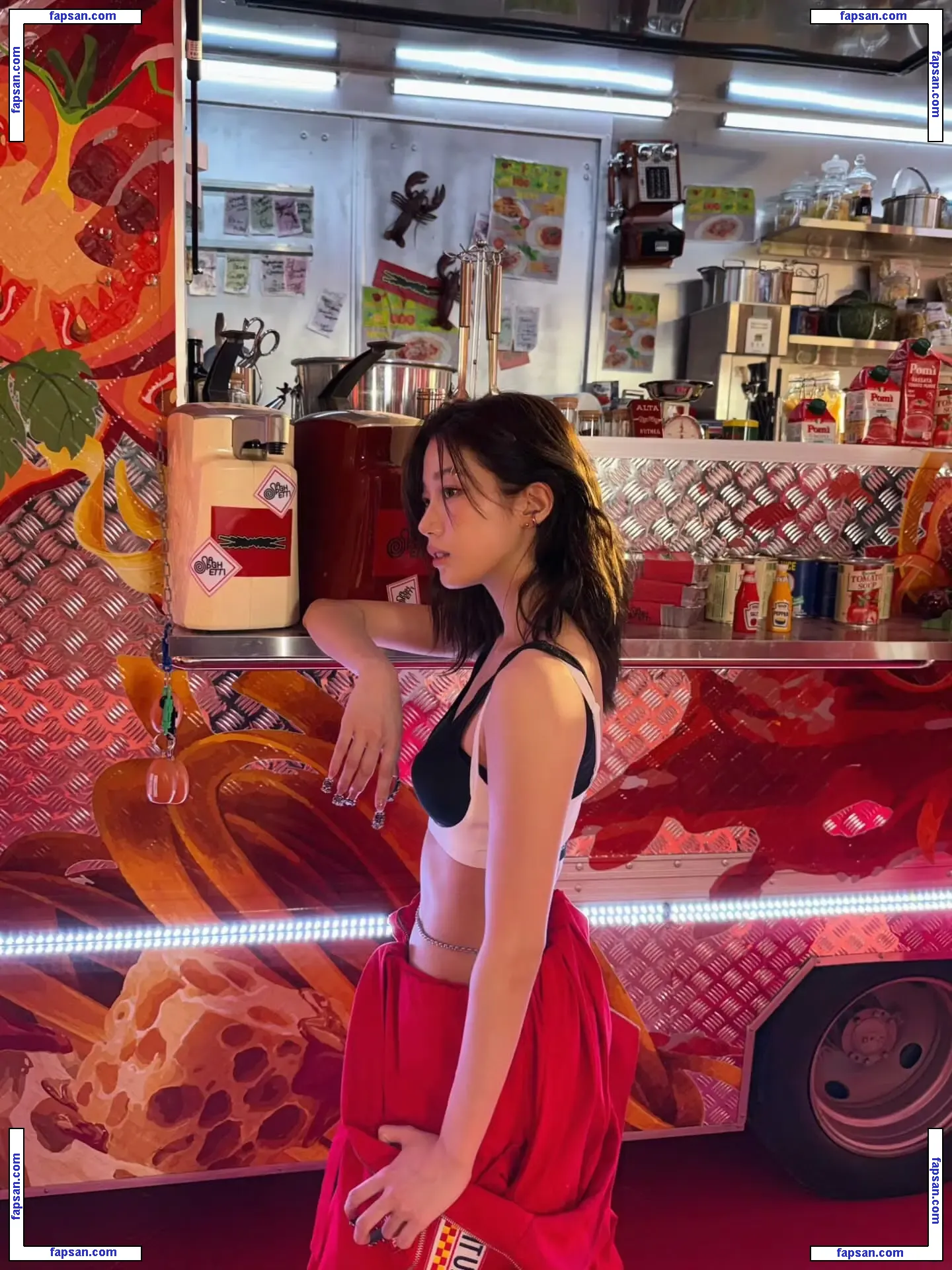 WomenK-pop nude photo #1827 from OnlyFans