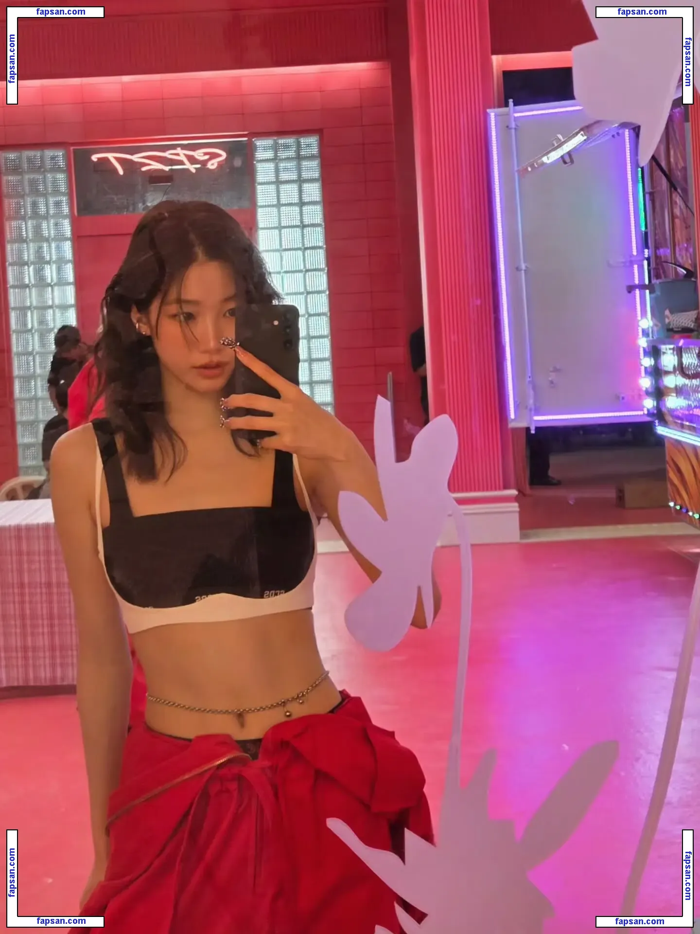 WomenK-pop nude photo #1833 from OnlyFans