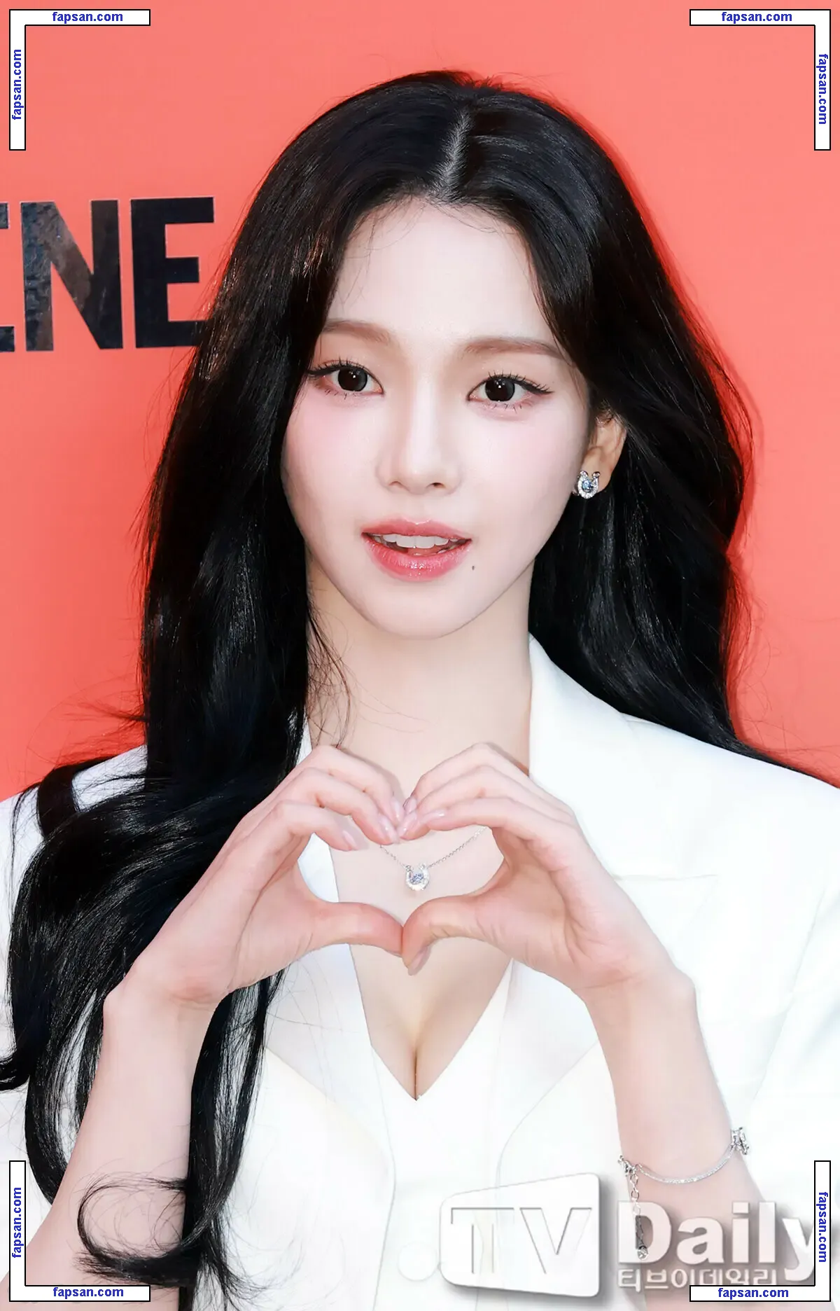 WomenK-pop nude photo #1916 from OnlyFans