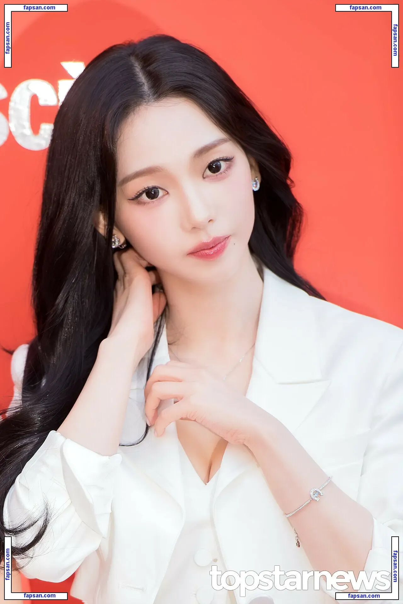 WomenK-pop голая фото #1920 с Онлифанс