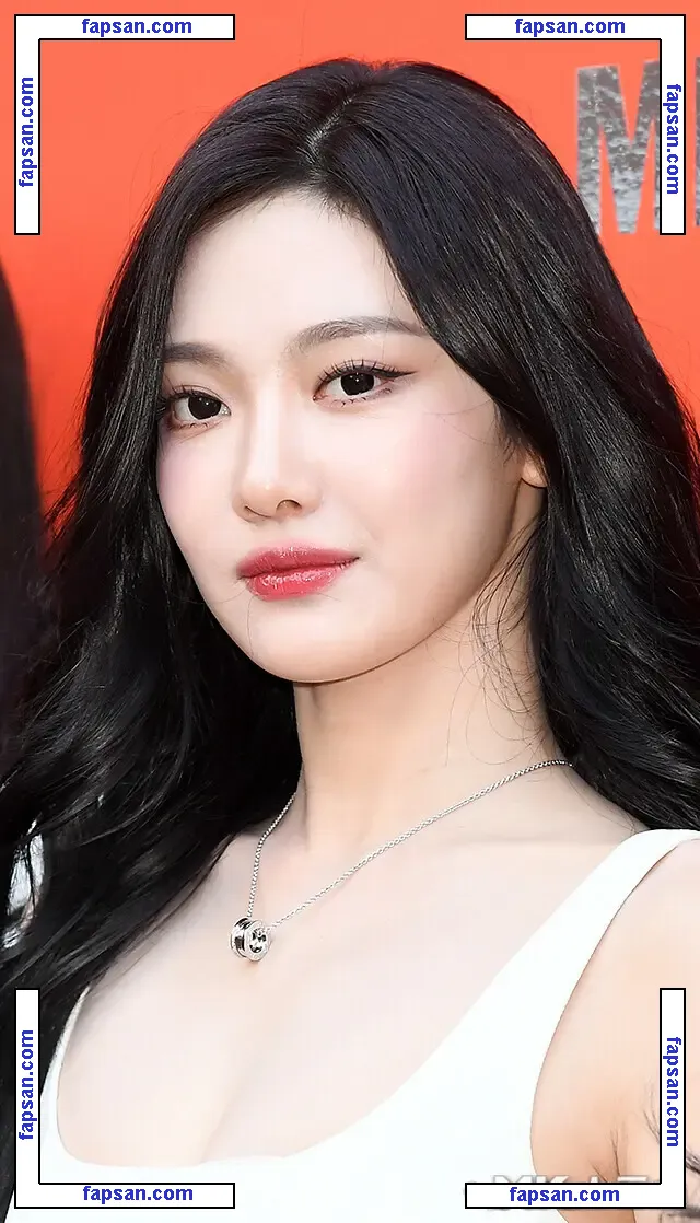 WomenK-pop nude photo #1921 from OnlyFans