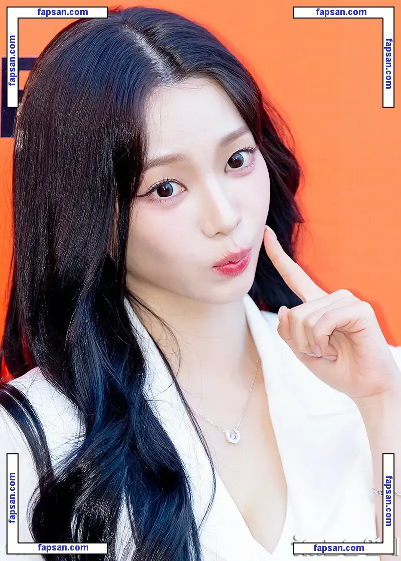 WomenK-pop nude photo #1922 from OnlyFans