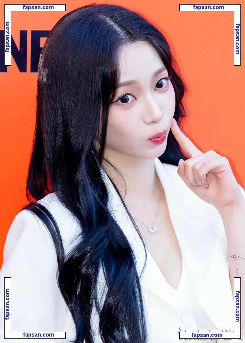 WomenK-pop nude photo #1927 from OnlyFans