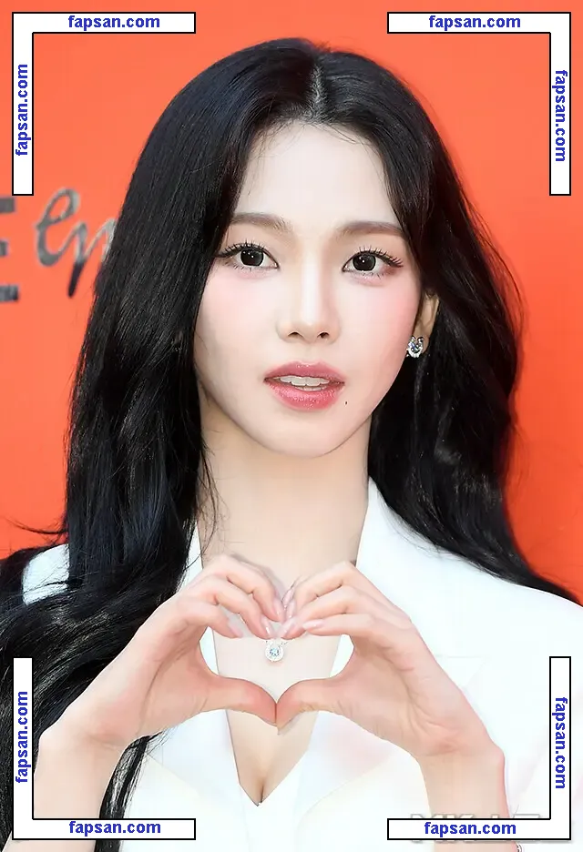 WomenK-pop nude photo #1931 from OnlyFans