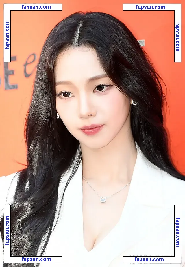 WomenK-pop nude photo #1932 from OnlyFans