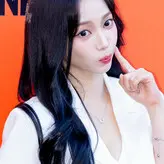 WomenK-pop nude #1927