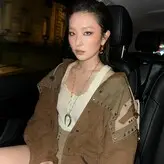 WomenK-pop голая #1943