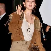 WomenK-pop голая #1951