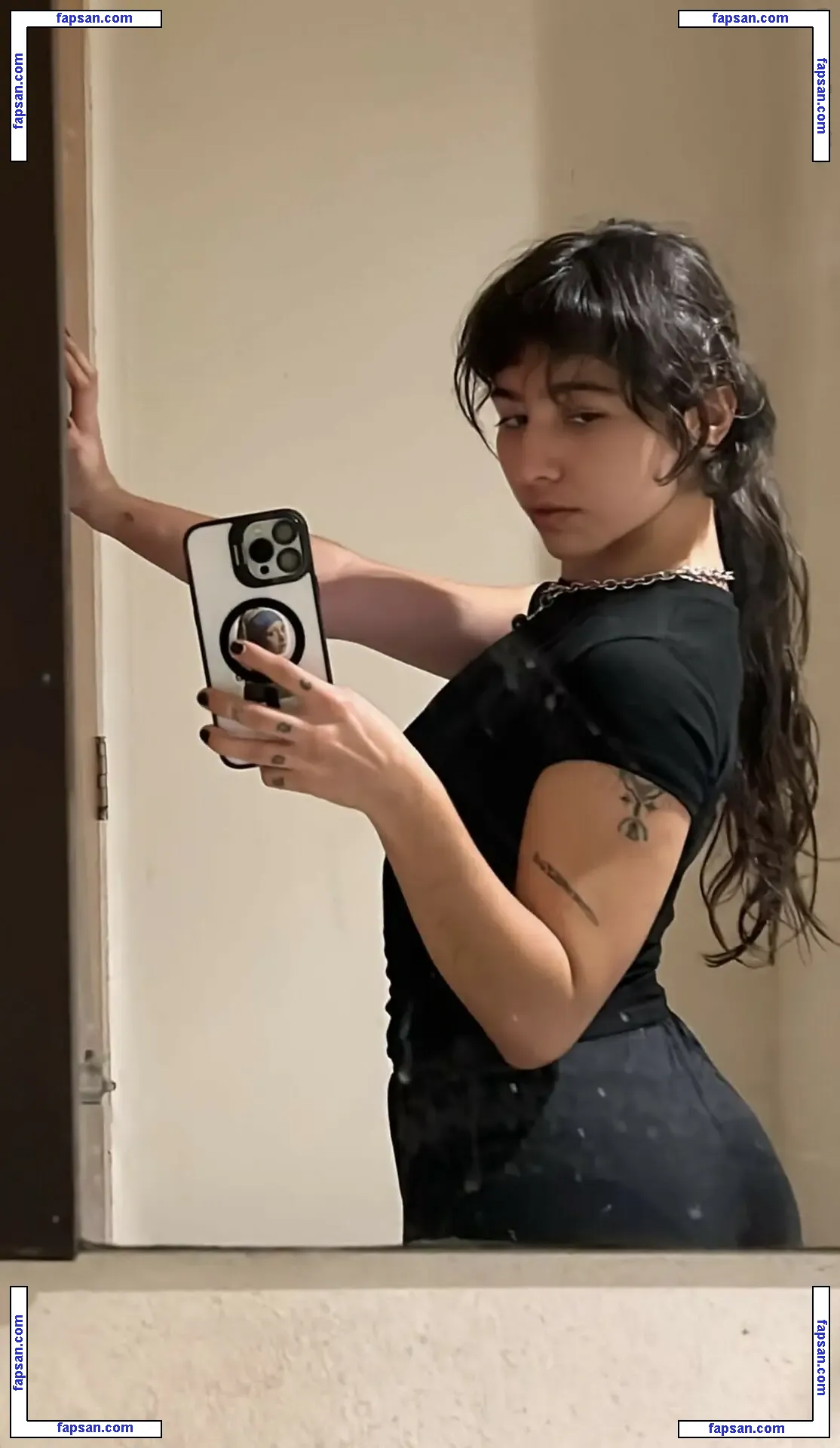 wormslo голая фото #0024 с Онлифанс