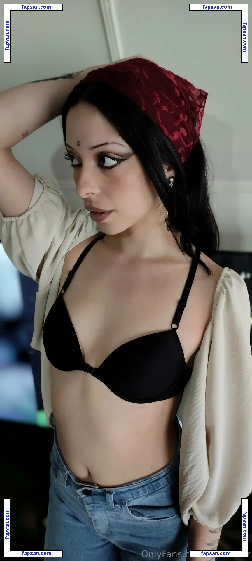 worshipbastet nude photo #0001 from OnlyFans
