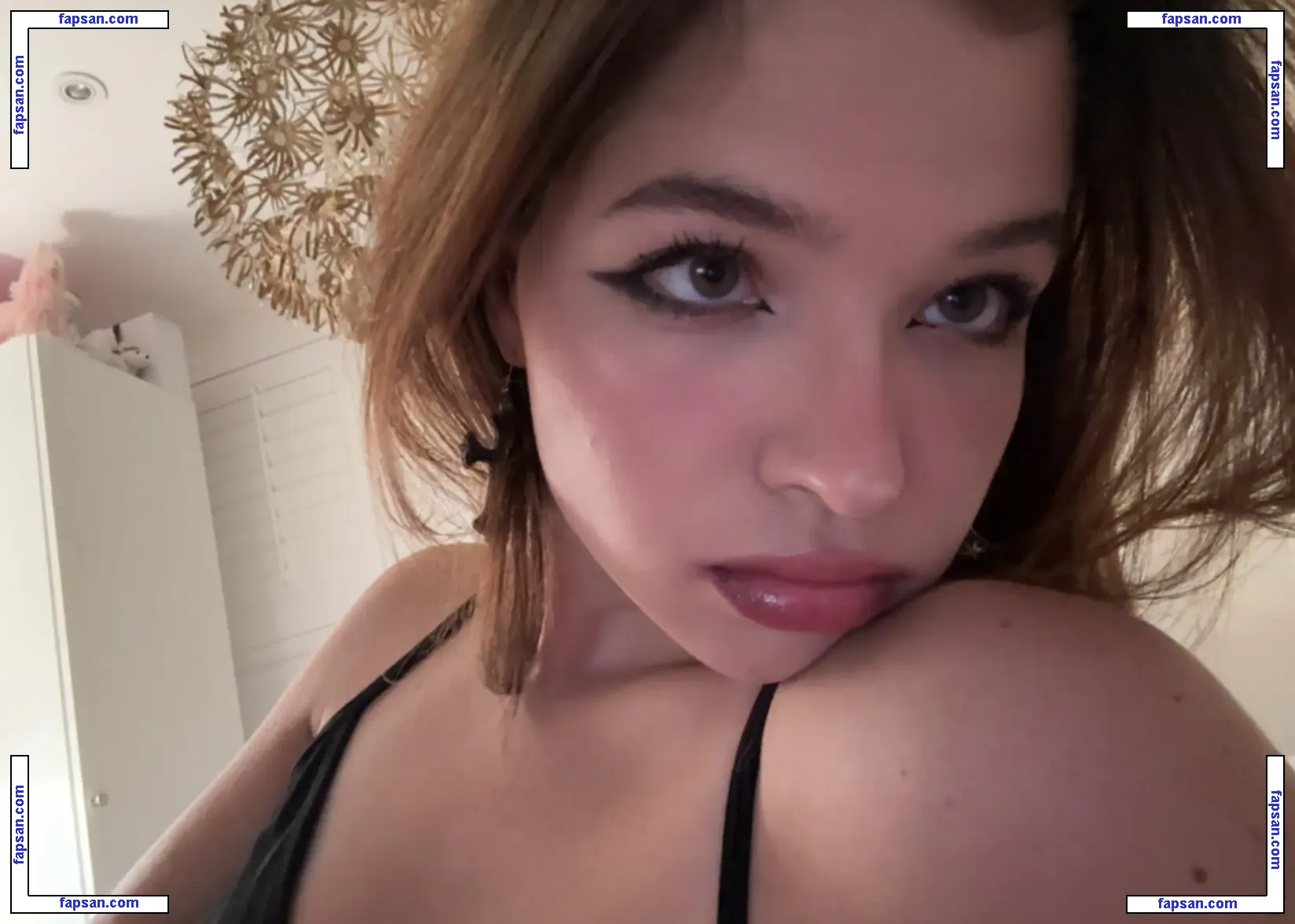 Wunitas nude photo #0003 from OnlyFans