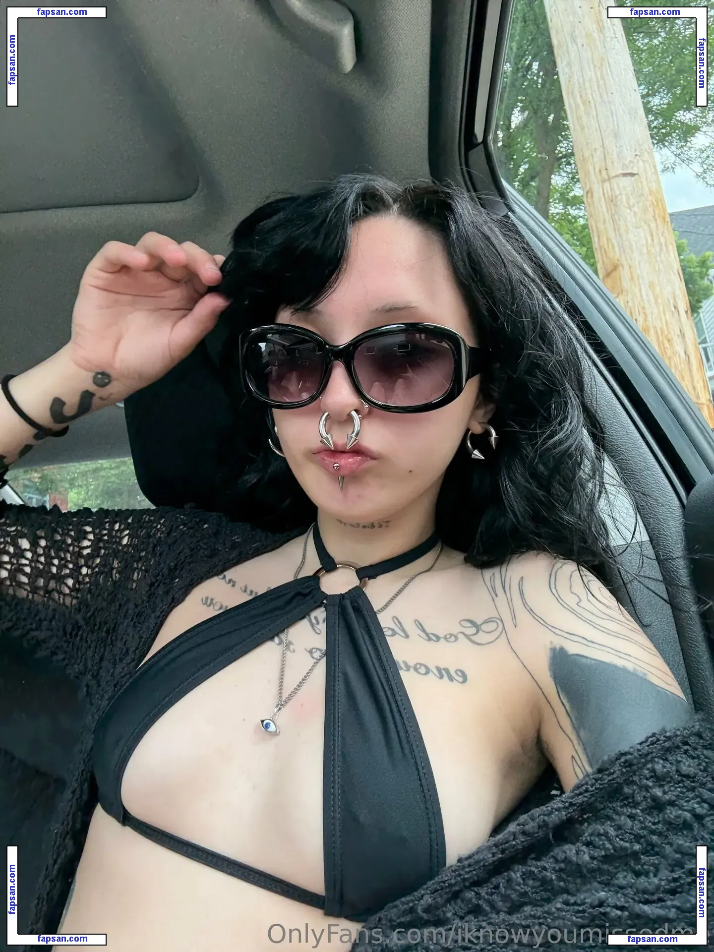 wuvvmia nude photo #0035 from OnlyFans