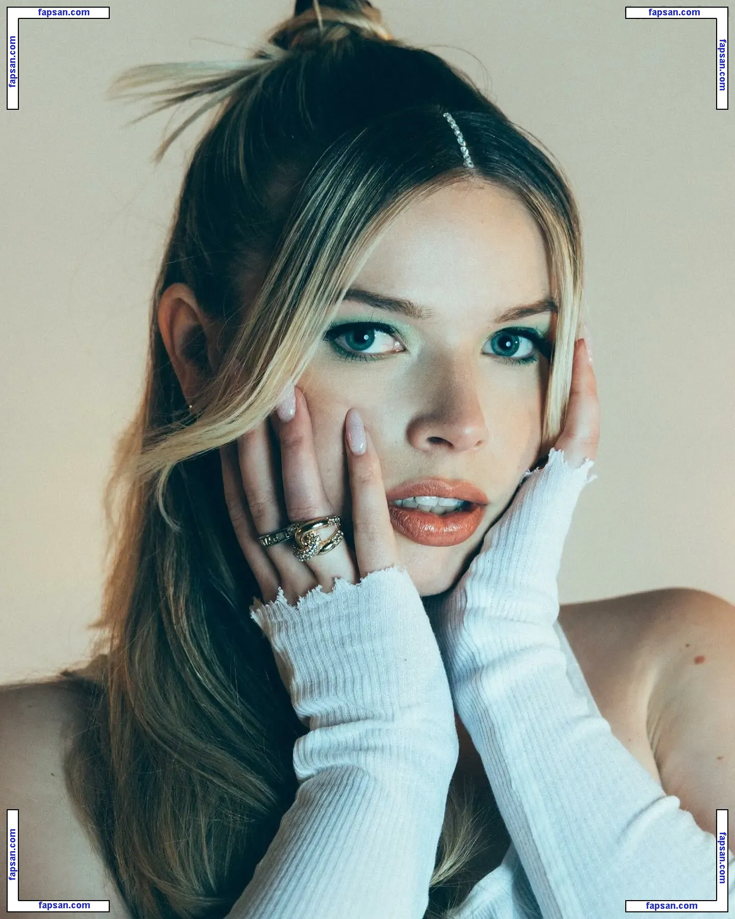 Wynne nude photo #0010 from OnlyFans