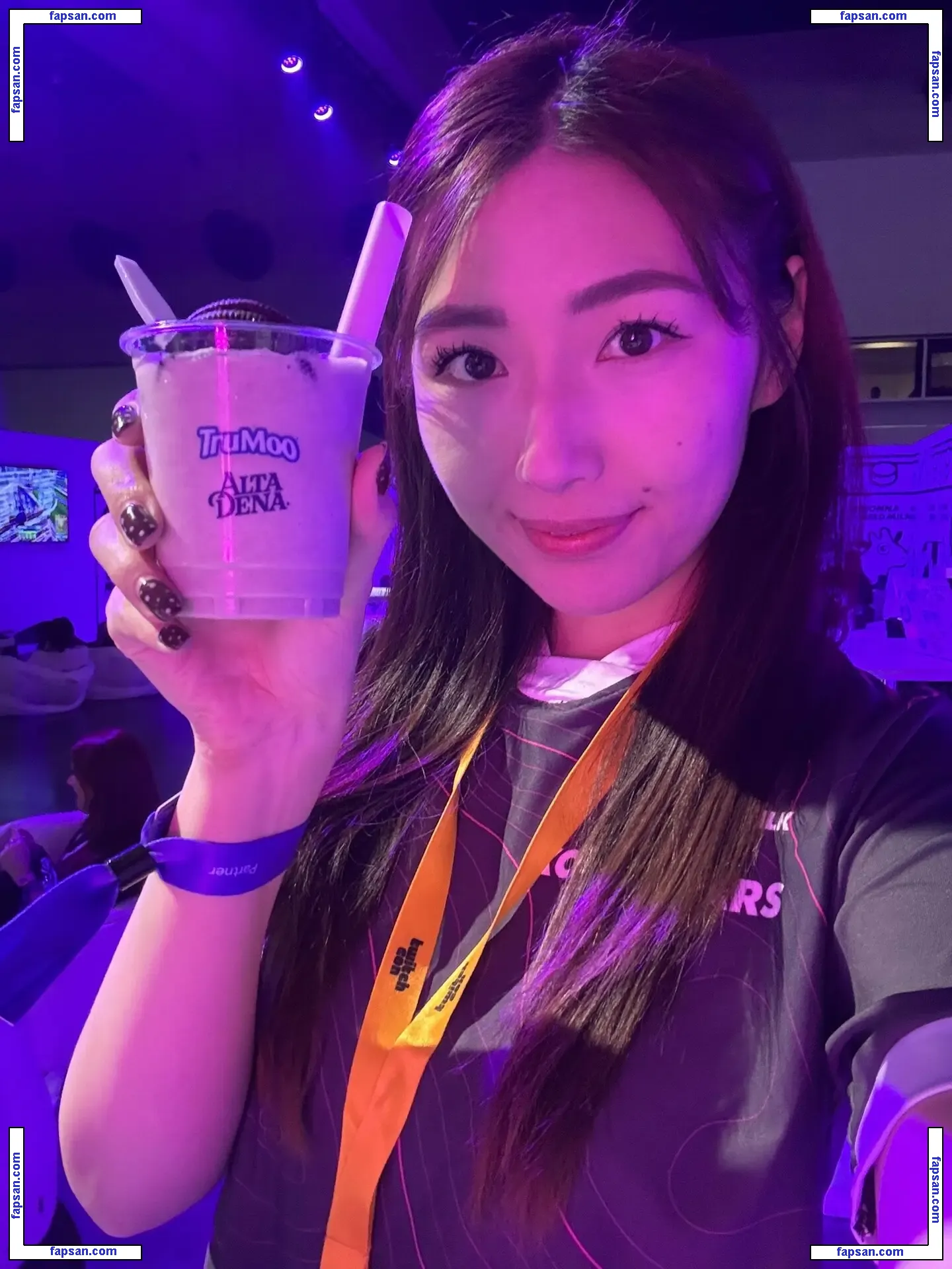 xChocobars nude photo #0350 from OnlyFans