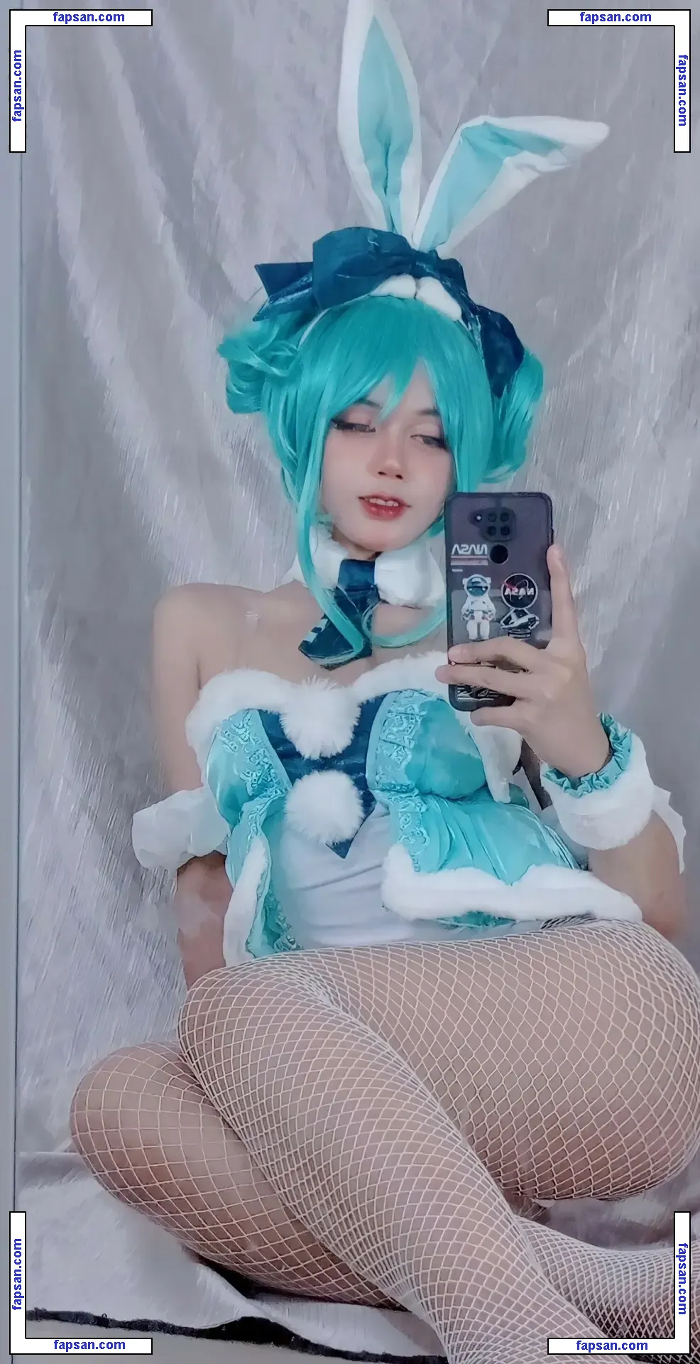 Xelya nude photo #0009 from OnlyFans