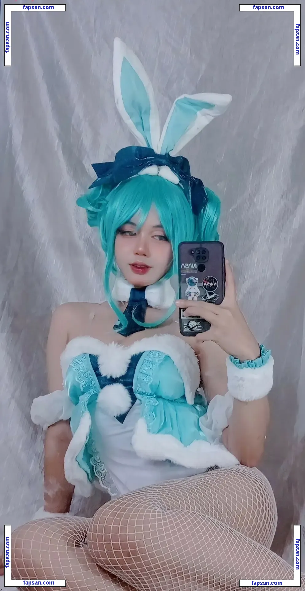 Xelya nude photo #0013 from OnlyFans