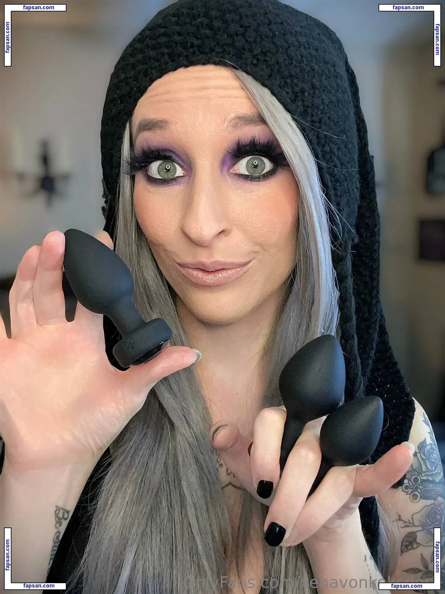 xenavonkeksdose nude photo #0002 from OnlyFans