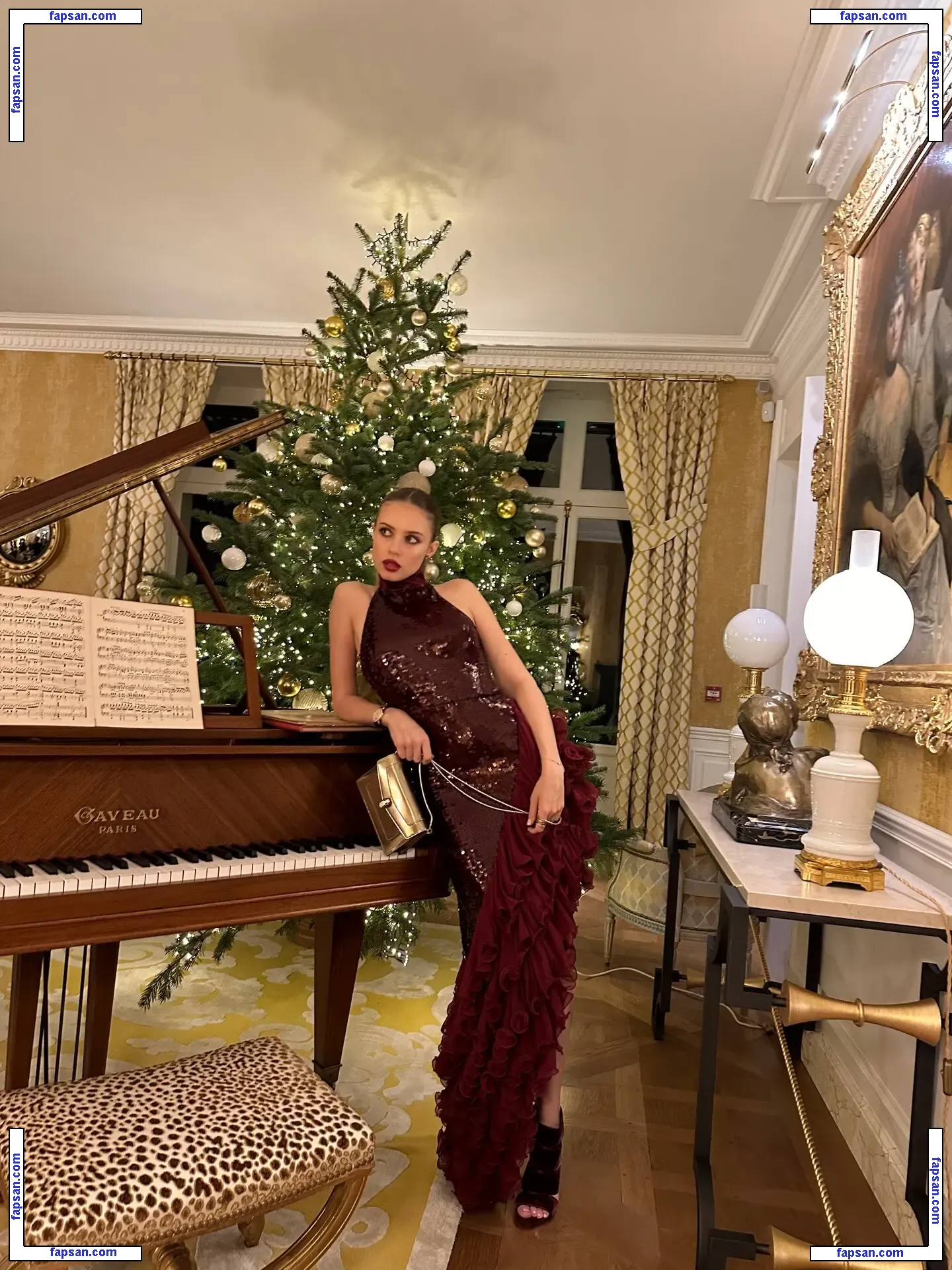 Xenia Tchoumi голая фото #0110 с Онлифанс