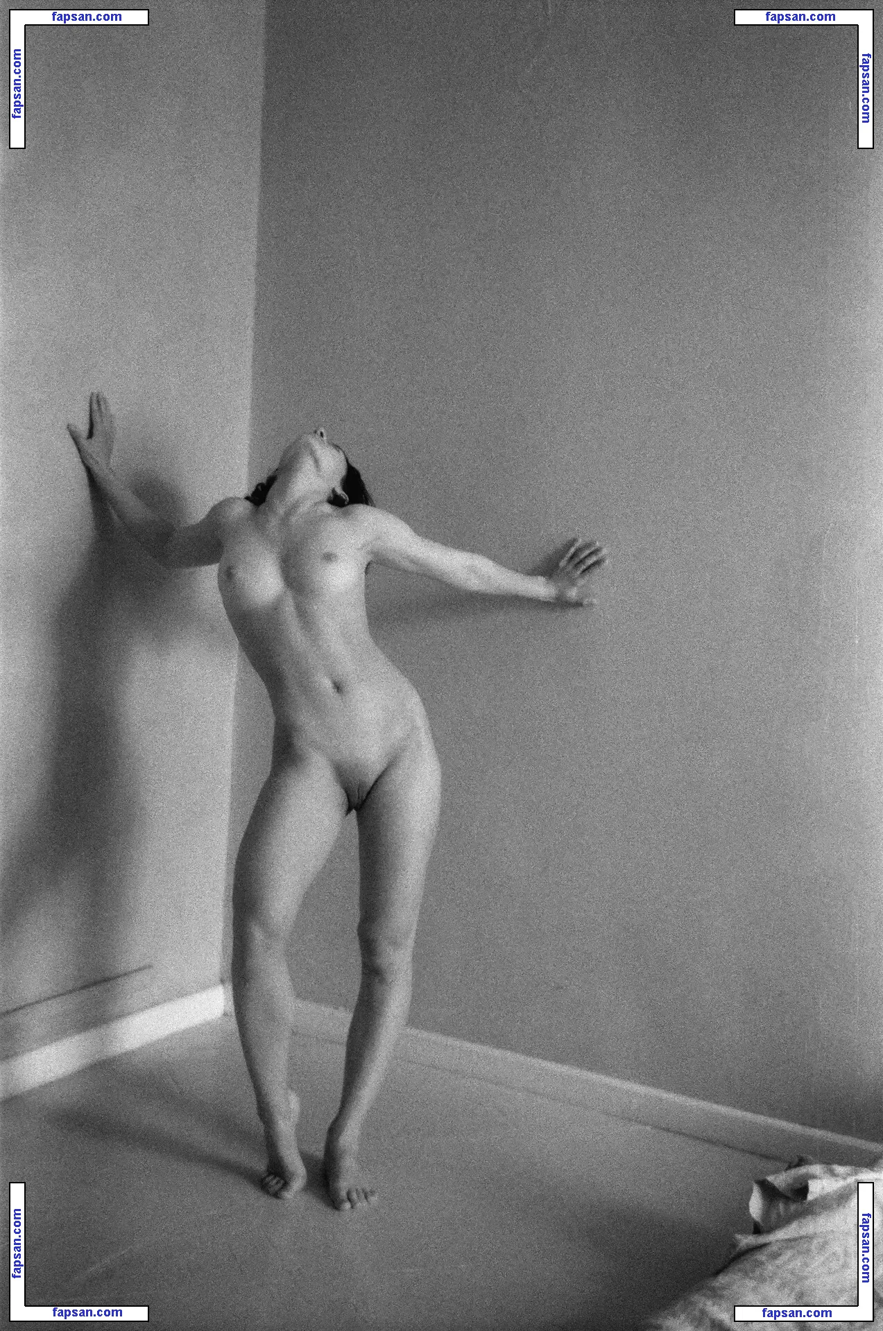 xfrozi7676_ голая фото #0007 с Онлифанс