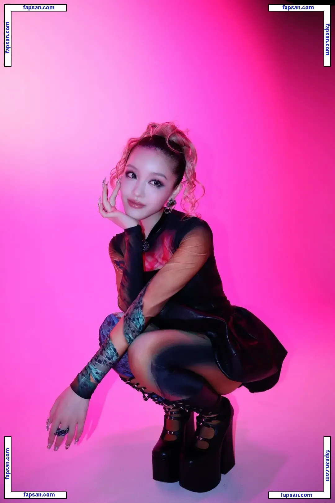 XGOfficial_ голая фото #0053 с Онлифанс