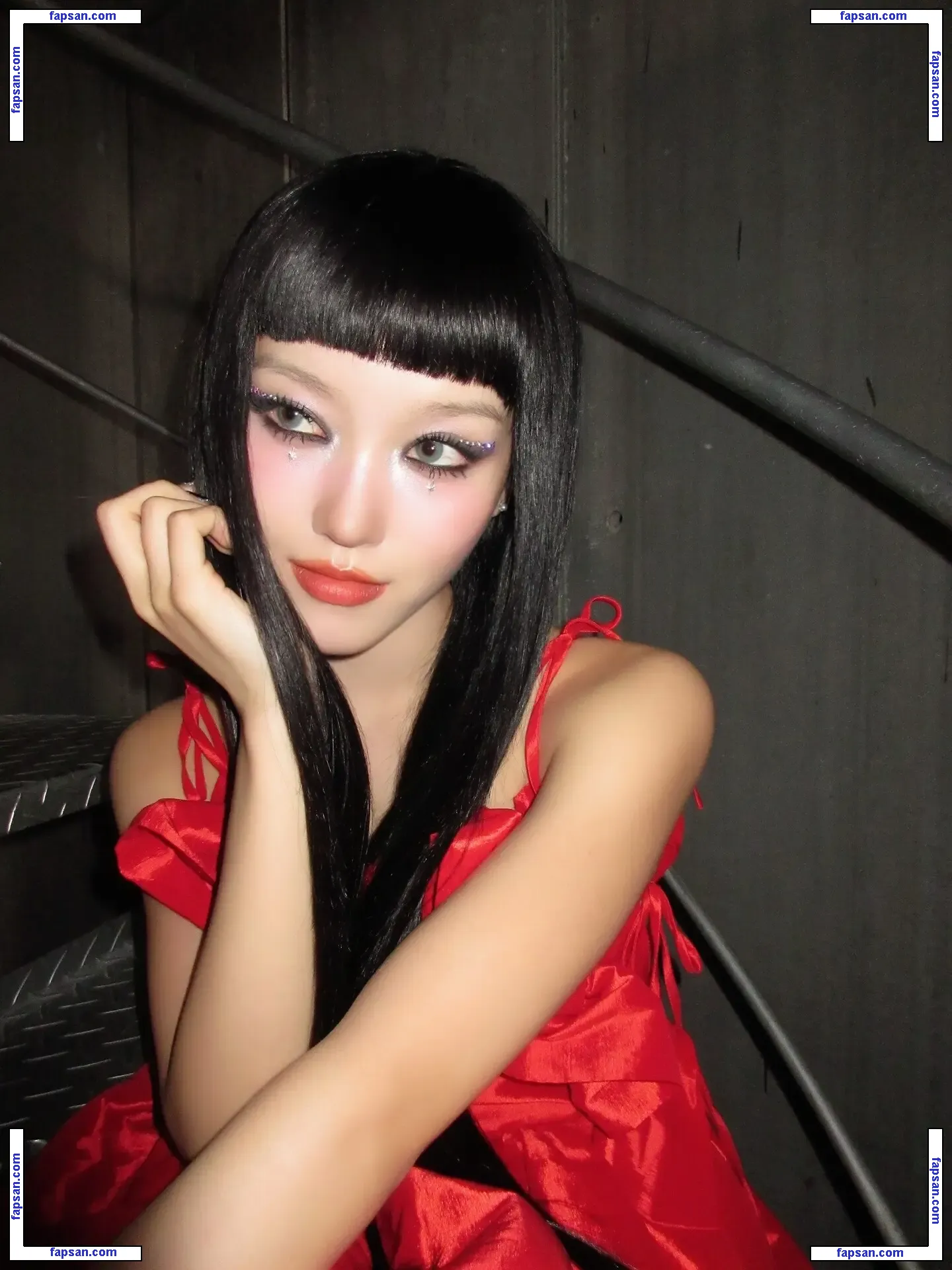 XGOfficial_ голая фото #0069 с Онлифанс