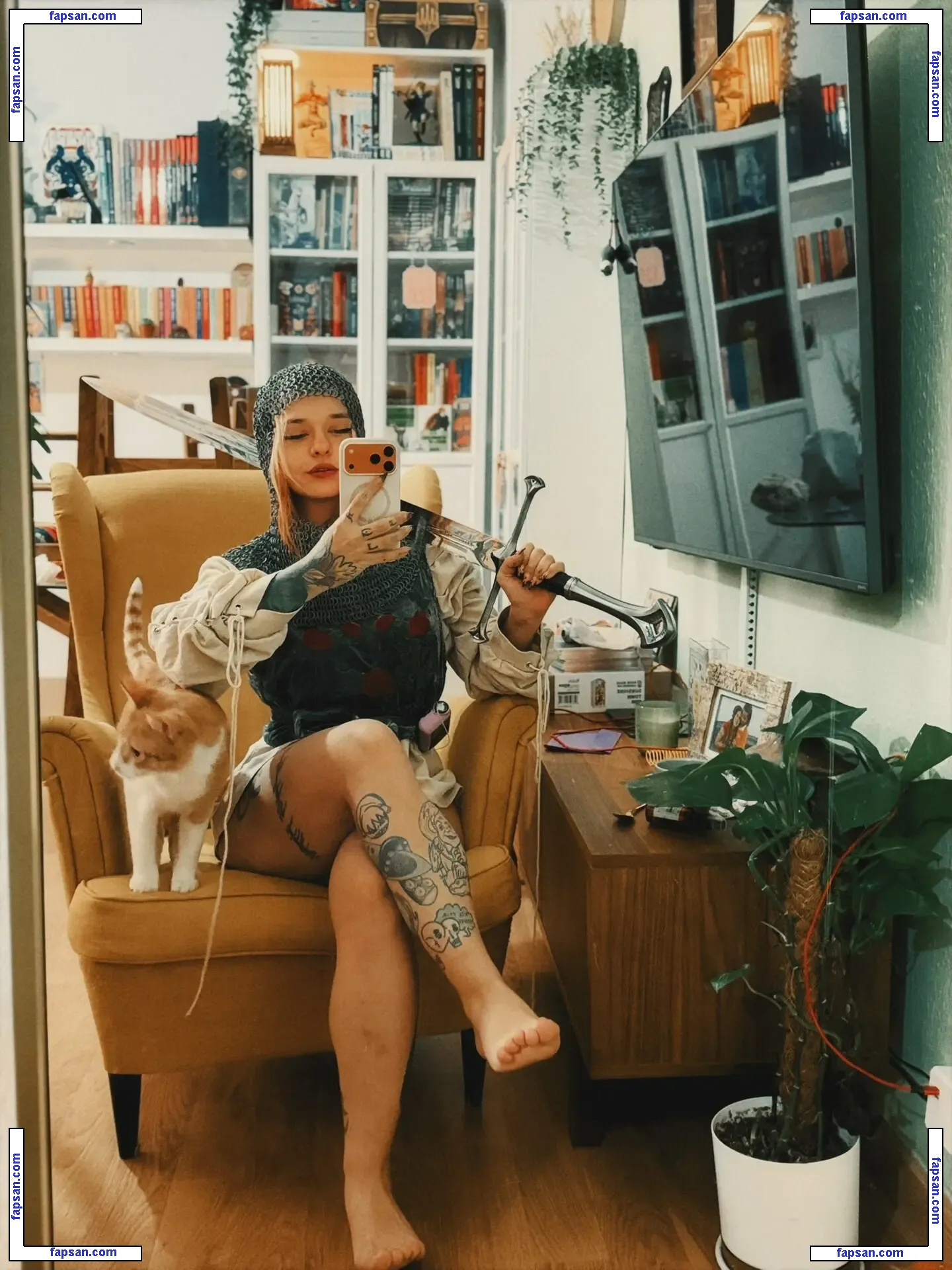 xhuronax nude photo #0060 from OnlyFans