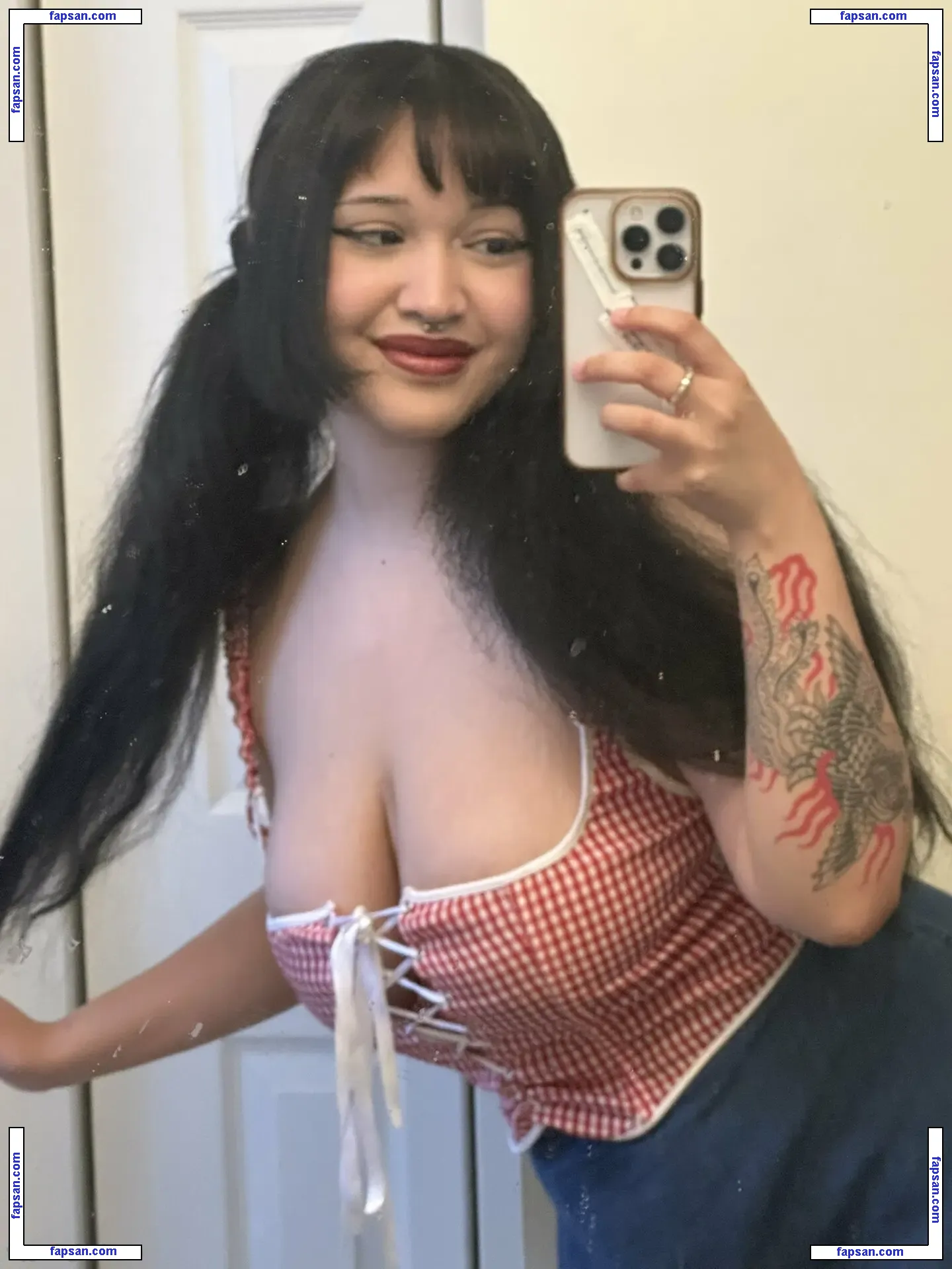 xiaolongbitch_ голая фото #0002 с Онлифанс