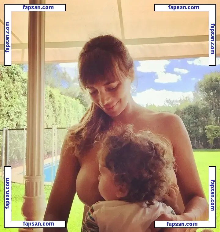 Ximena Capristo nude photo #0017 from OnlyFans