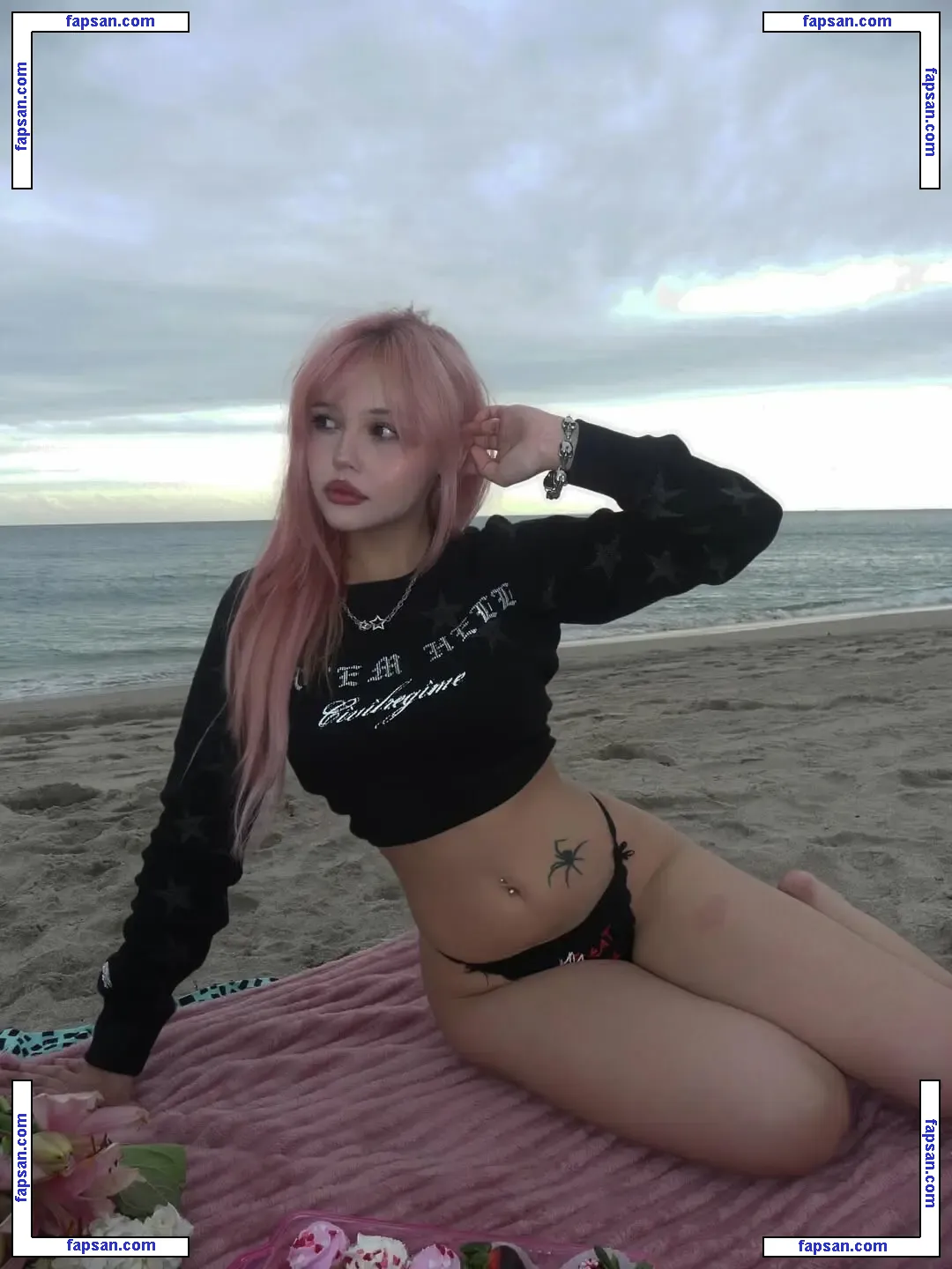 xizzxy nude photo #0003 from OnlyFans