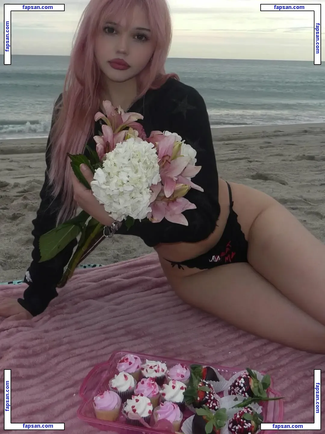 xizzxy nude photo #0005 from OnlyFans