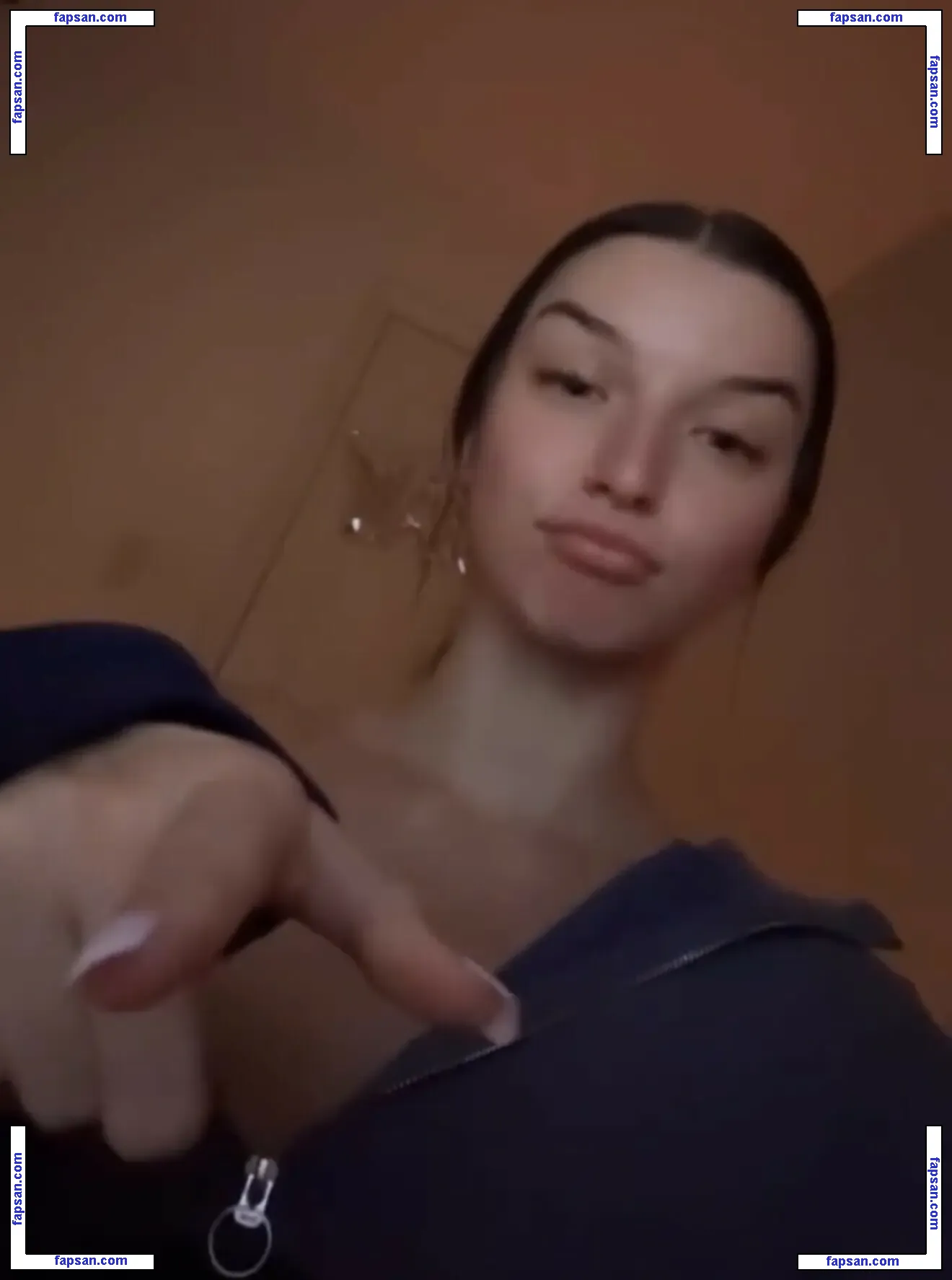 xjourneyx4 nude photo #0001 from OnlyFans